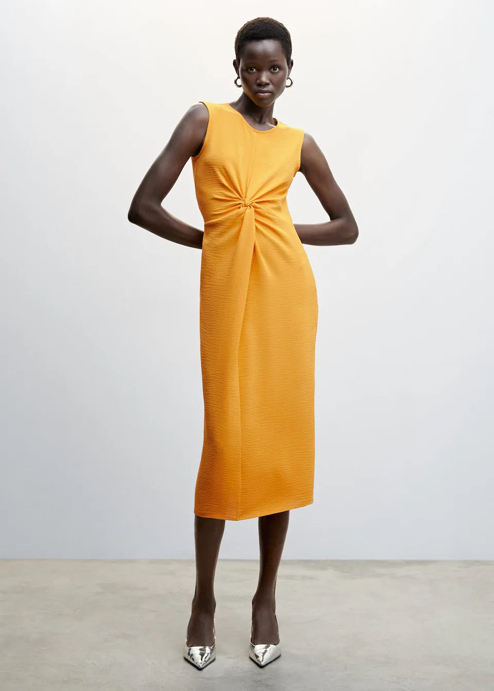 Knot textured dress