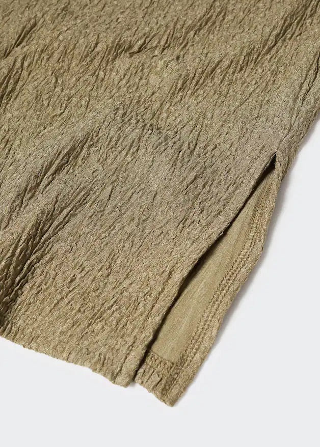 Off-shoulders textured T-shirt