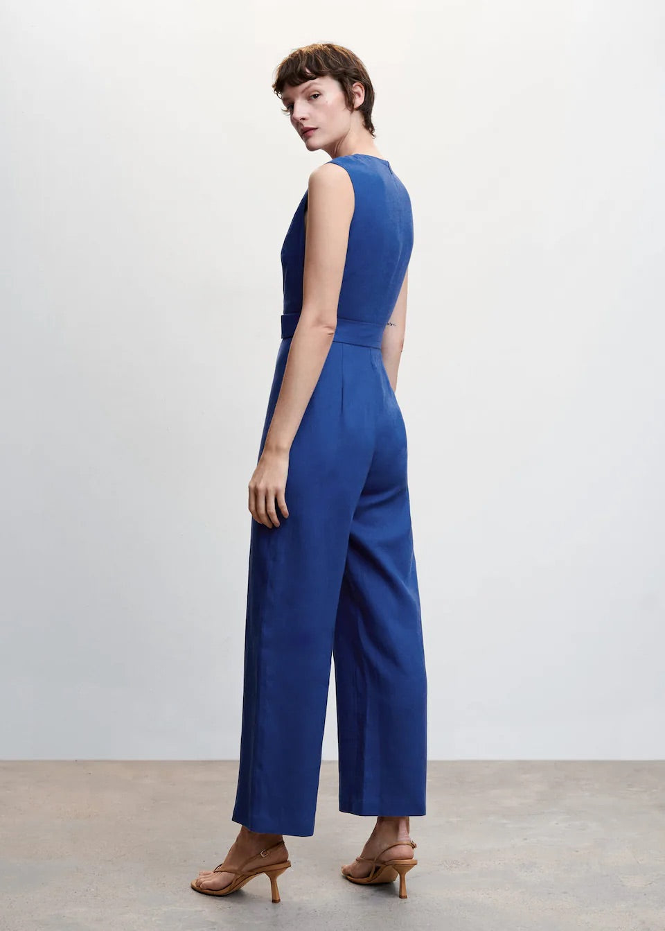 Linen jumpsuit with belt