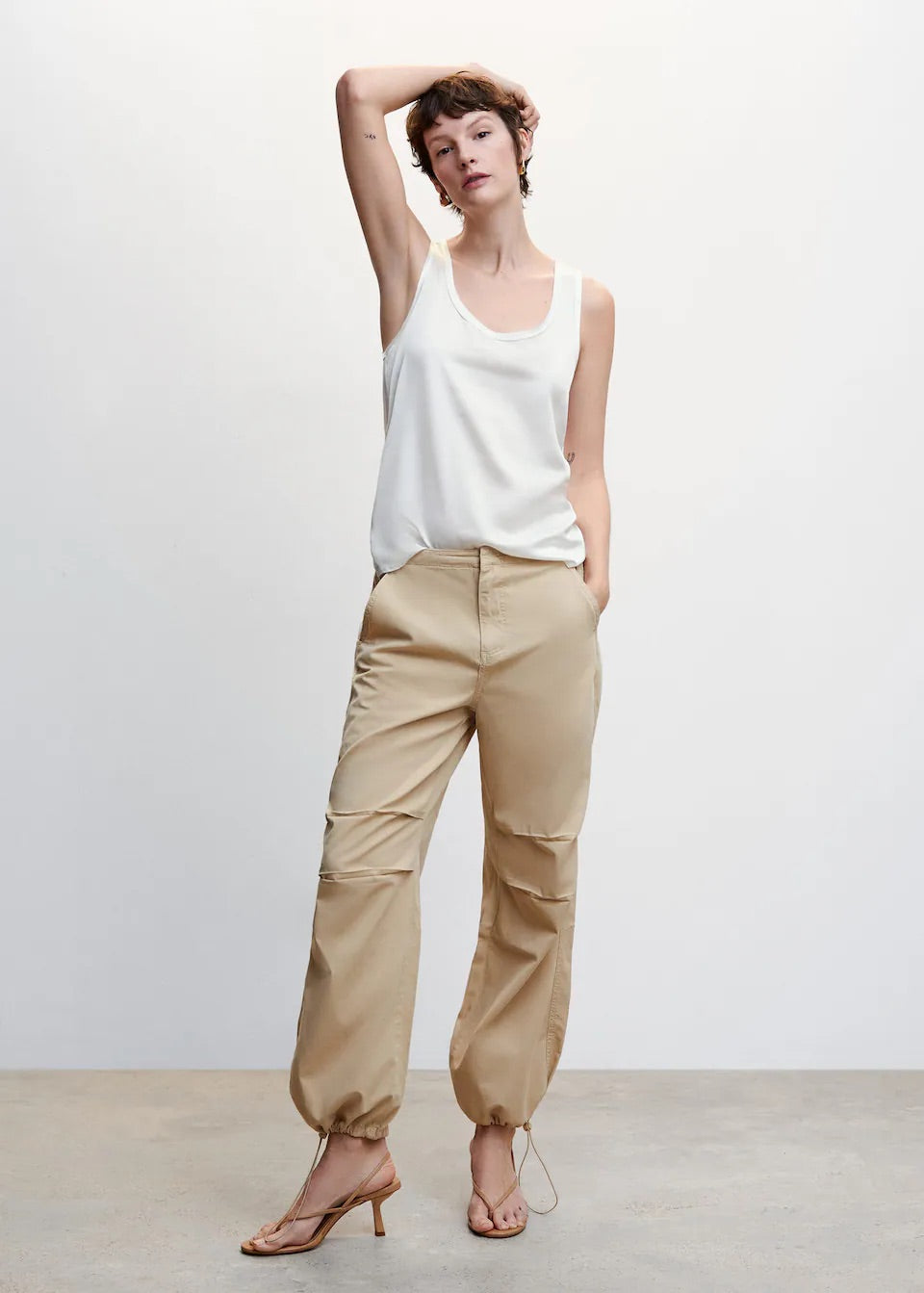 Essential strap top