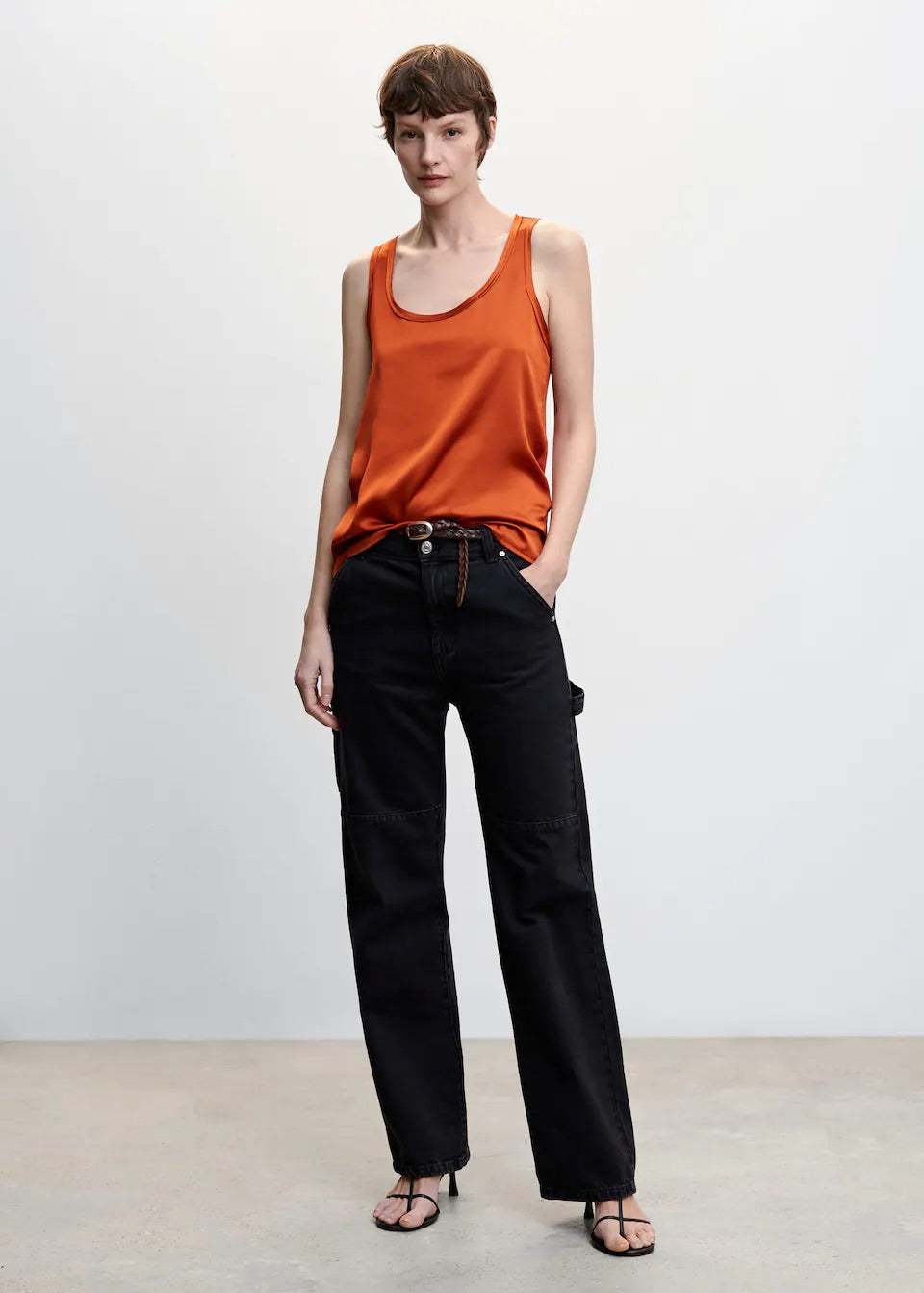 Essential strap top