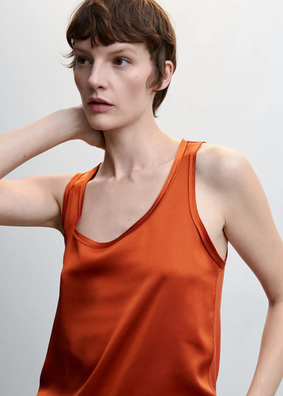 Essential strap top