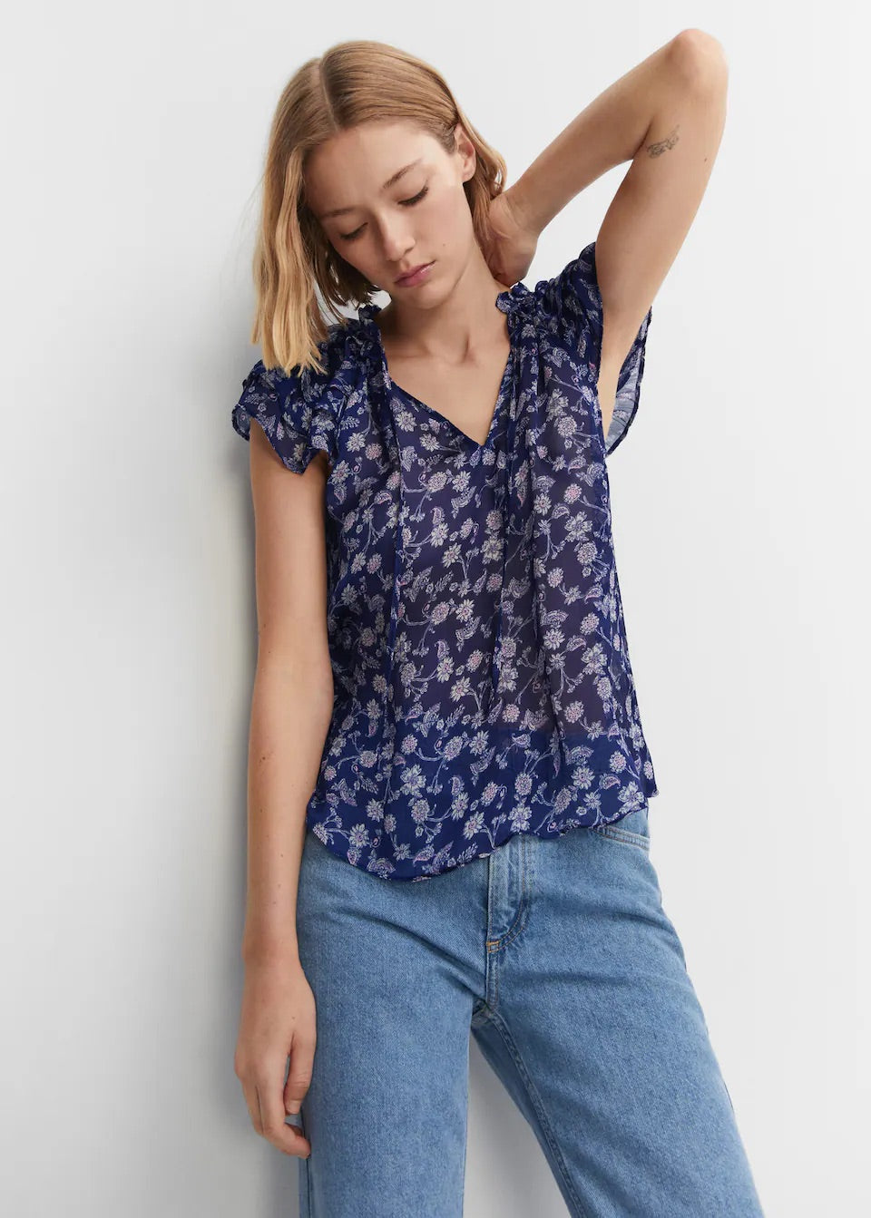 Floral ruffled blouse