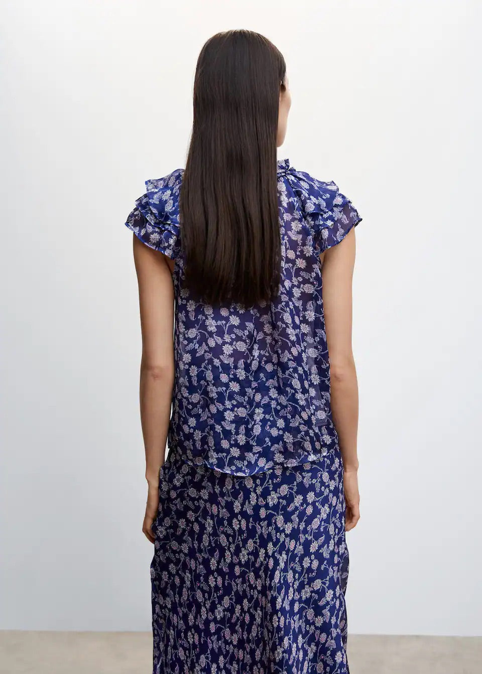 Floral ruffled blouse