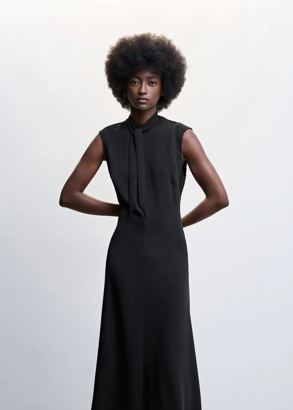 Bow gown