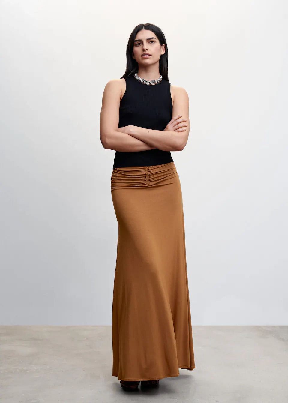 Gathered waist skirt