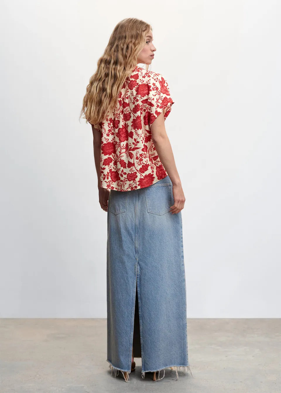 Chest-pocket printed shirt