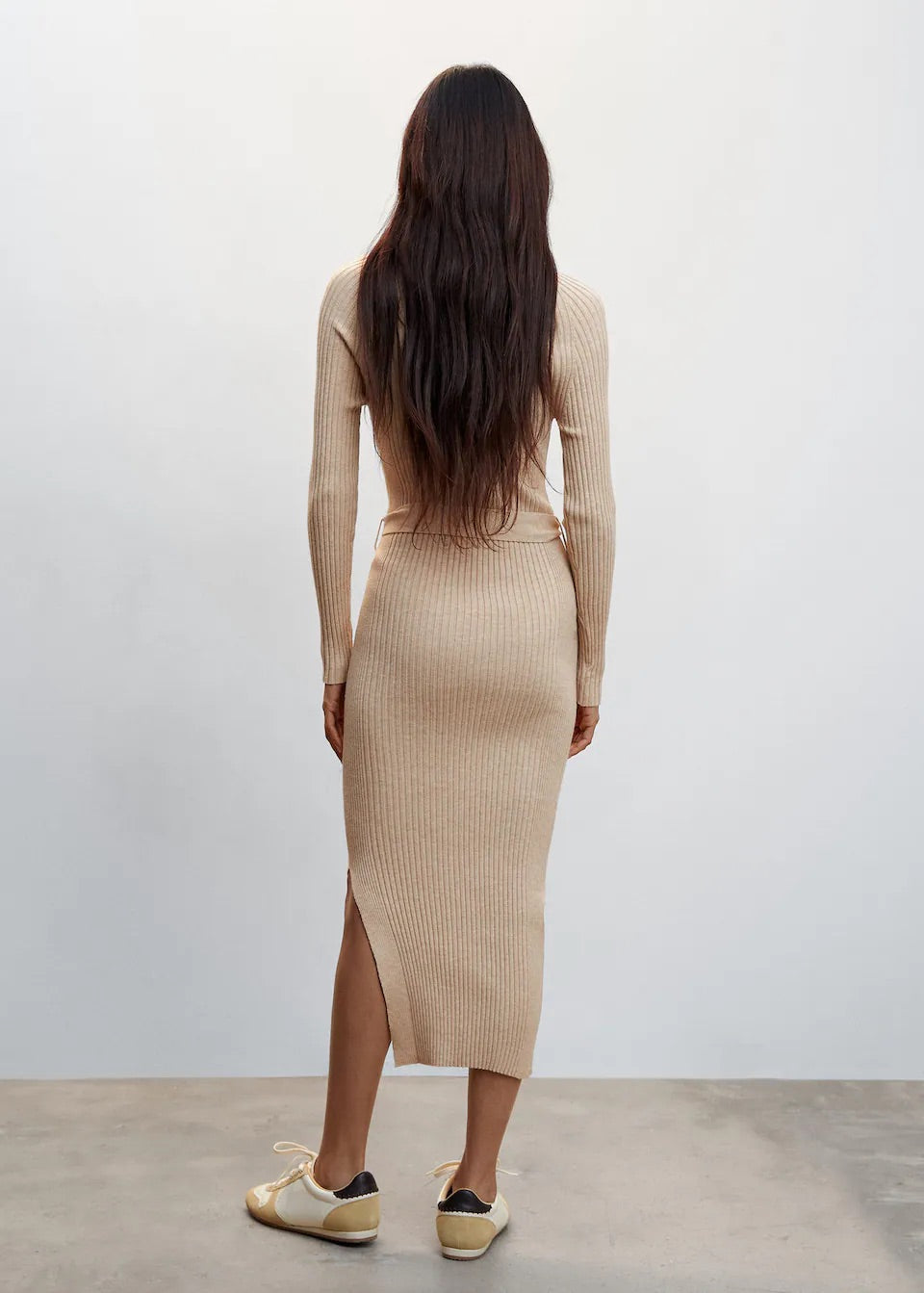 Ribbed dress with knot detail