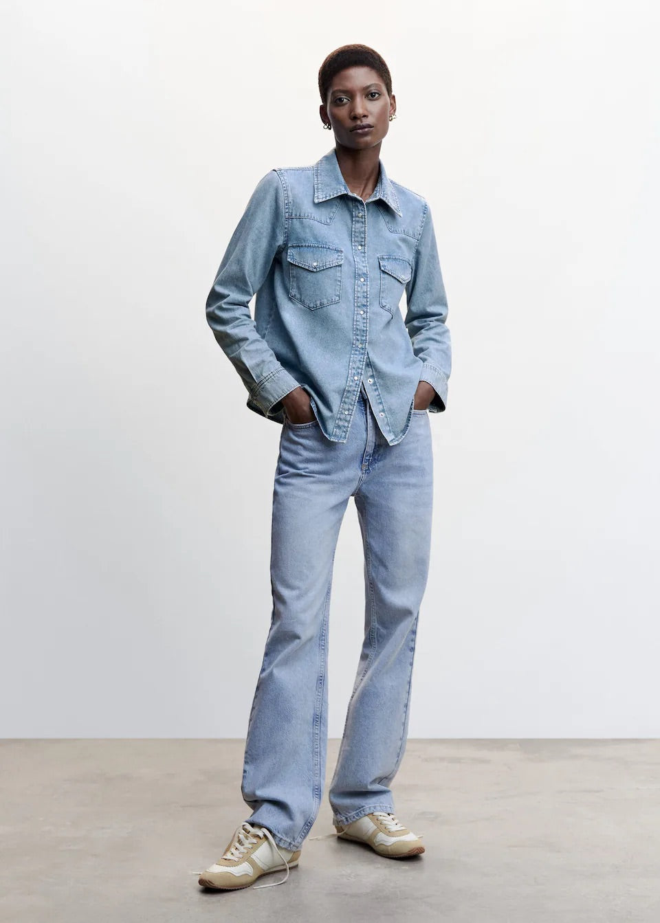 Chest-pocket denim shirt
