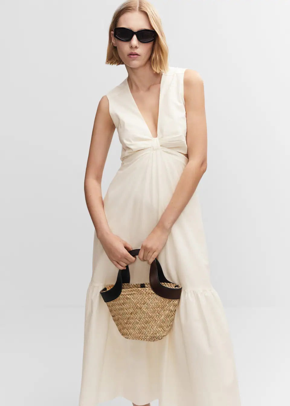 Knot dress with openings