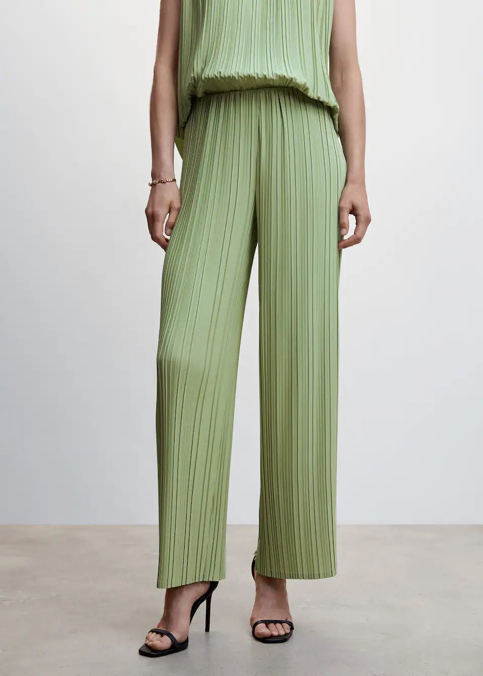 Pleated wideleg trousers