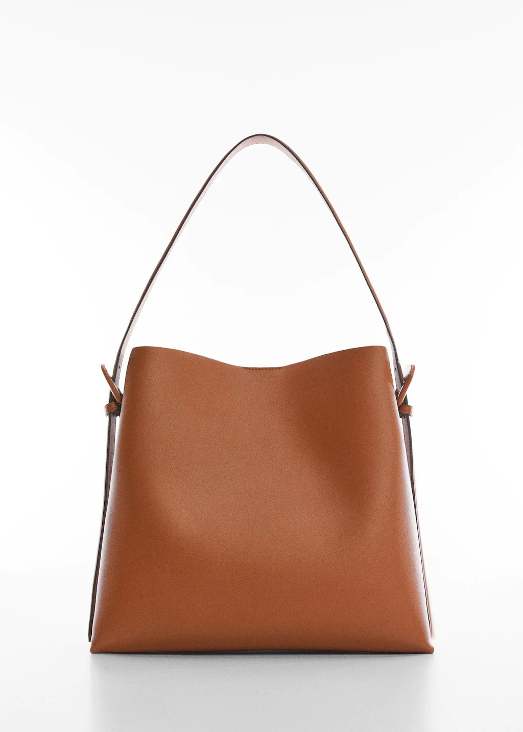 Shopper bag with buckle