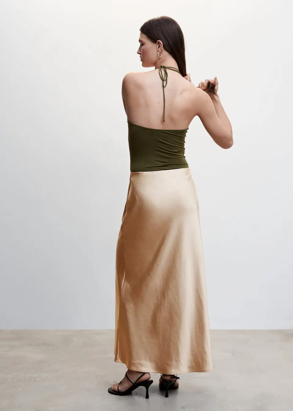 Halter neck body