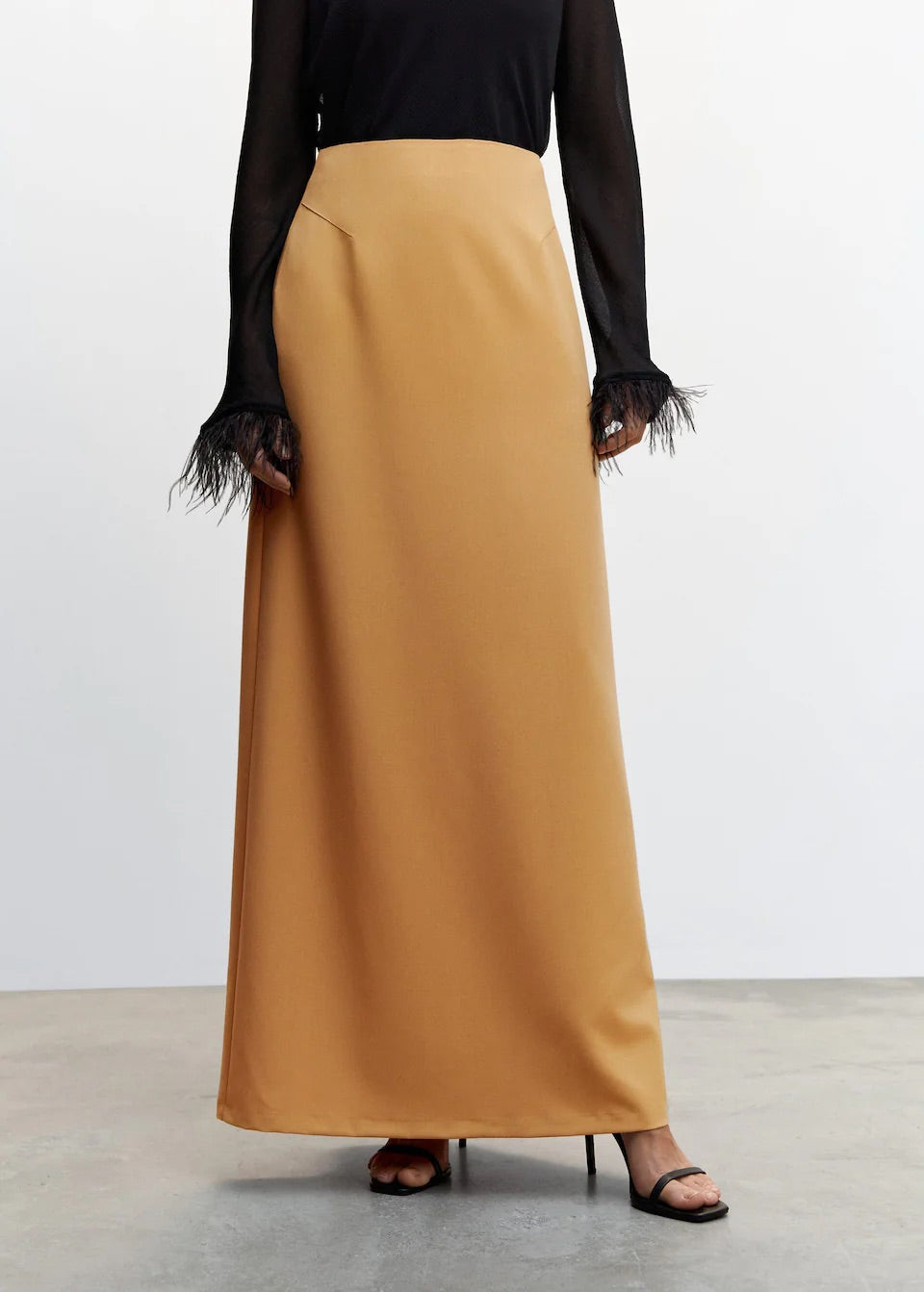 Flowy long skirt