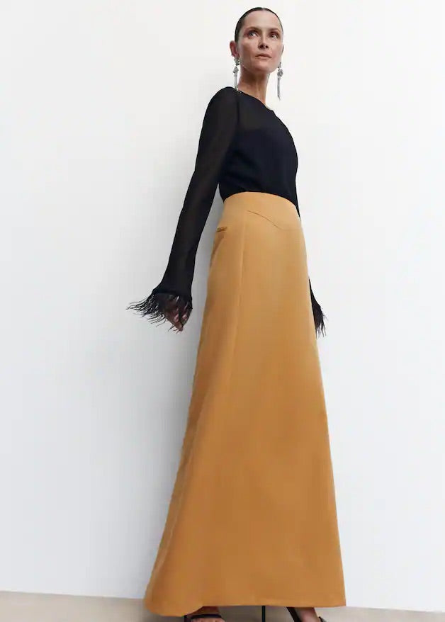 Flowy long skirt