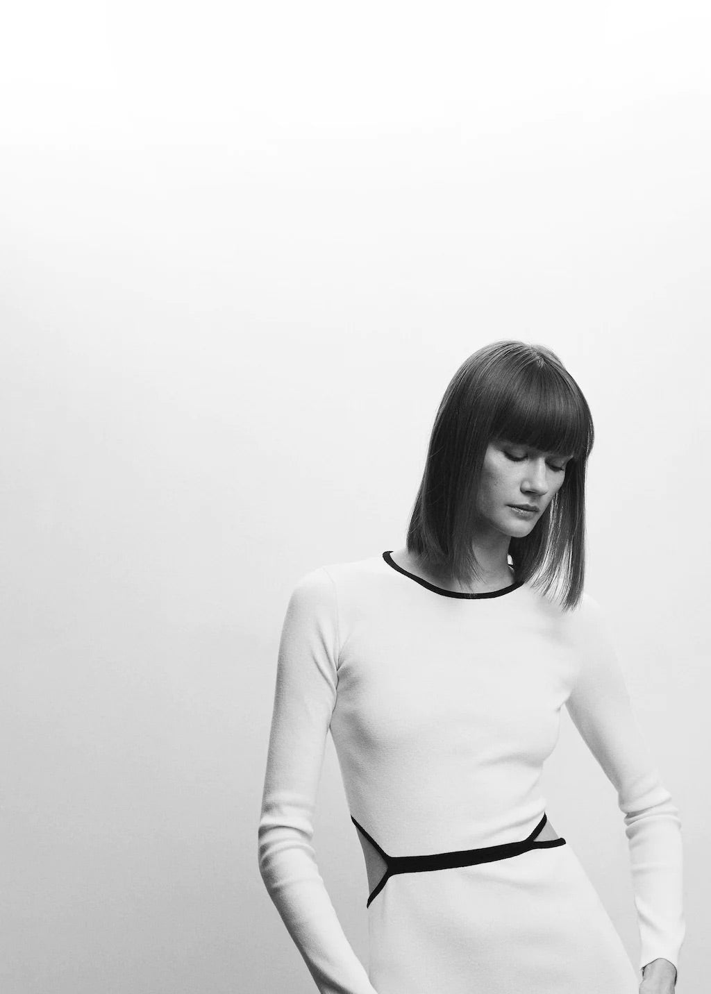 Knitted dress with openings