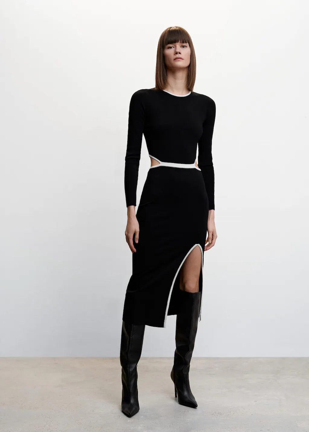 Knitted dress with openings