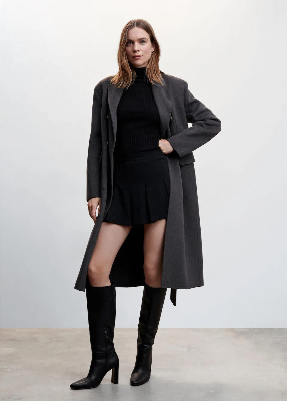 Wide pleated skirt