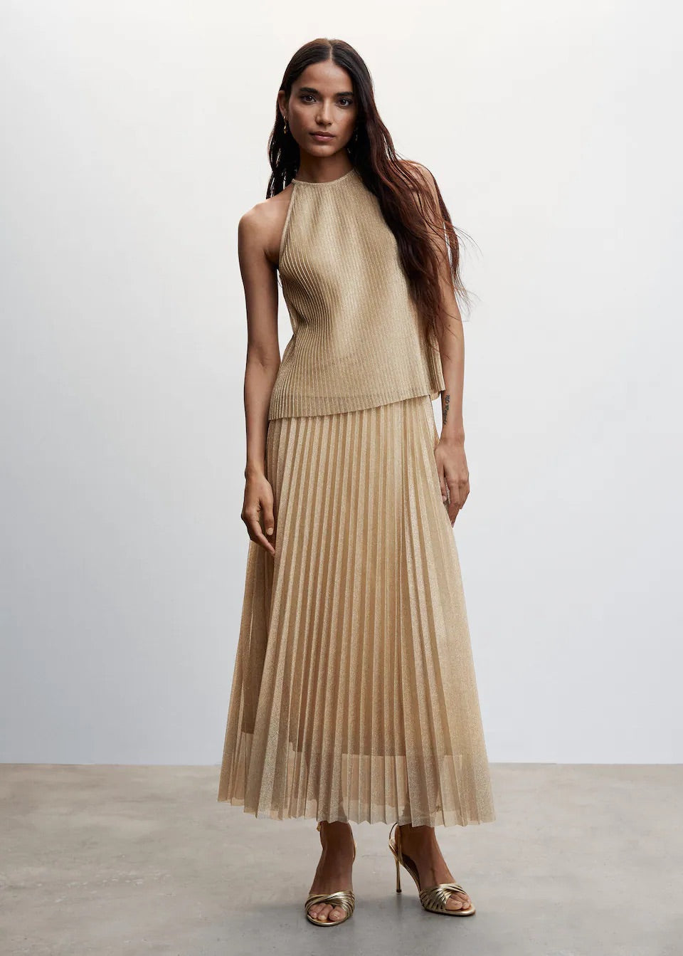 Metallic texture top