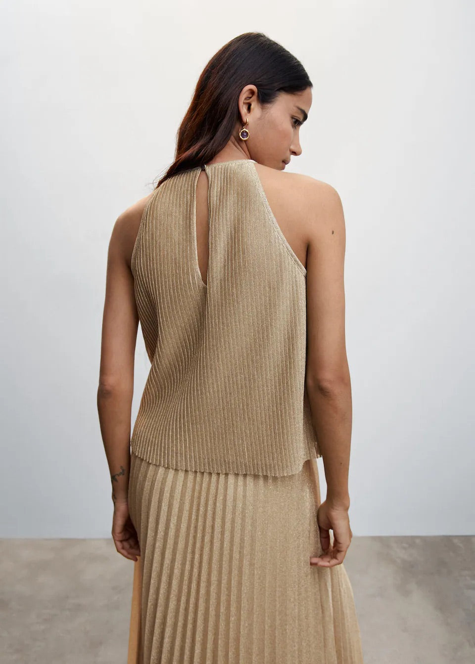 Metallic texture top