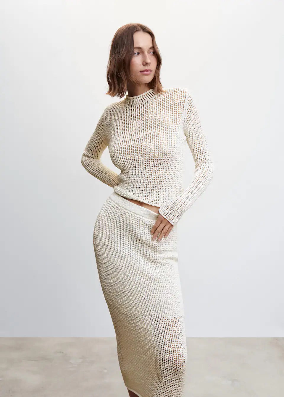 Openwork knitted skirt