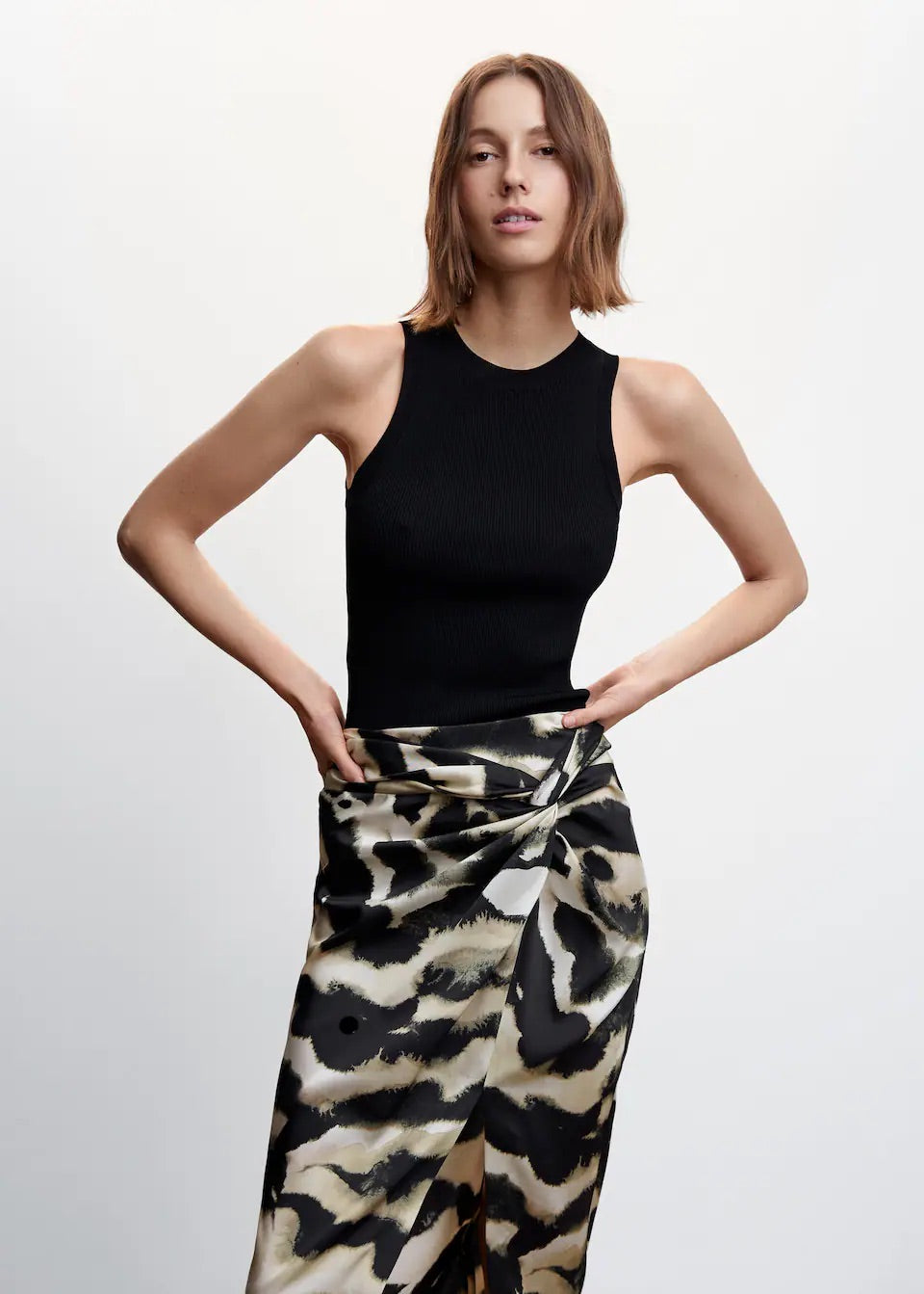 Knot printed skirt