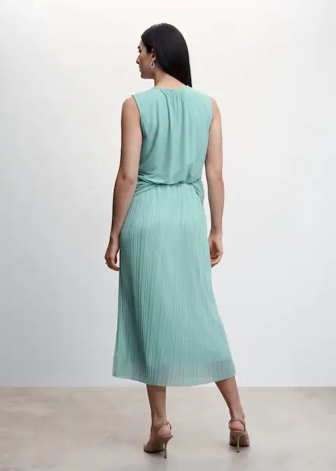 Pleated midi skirt