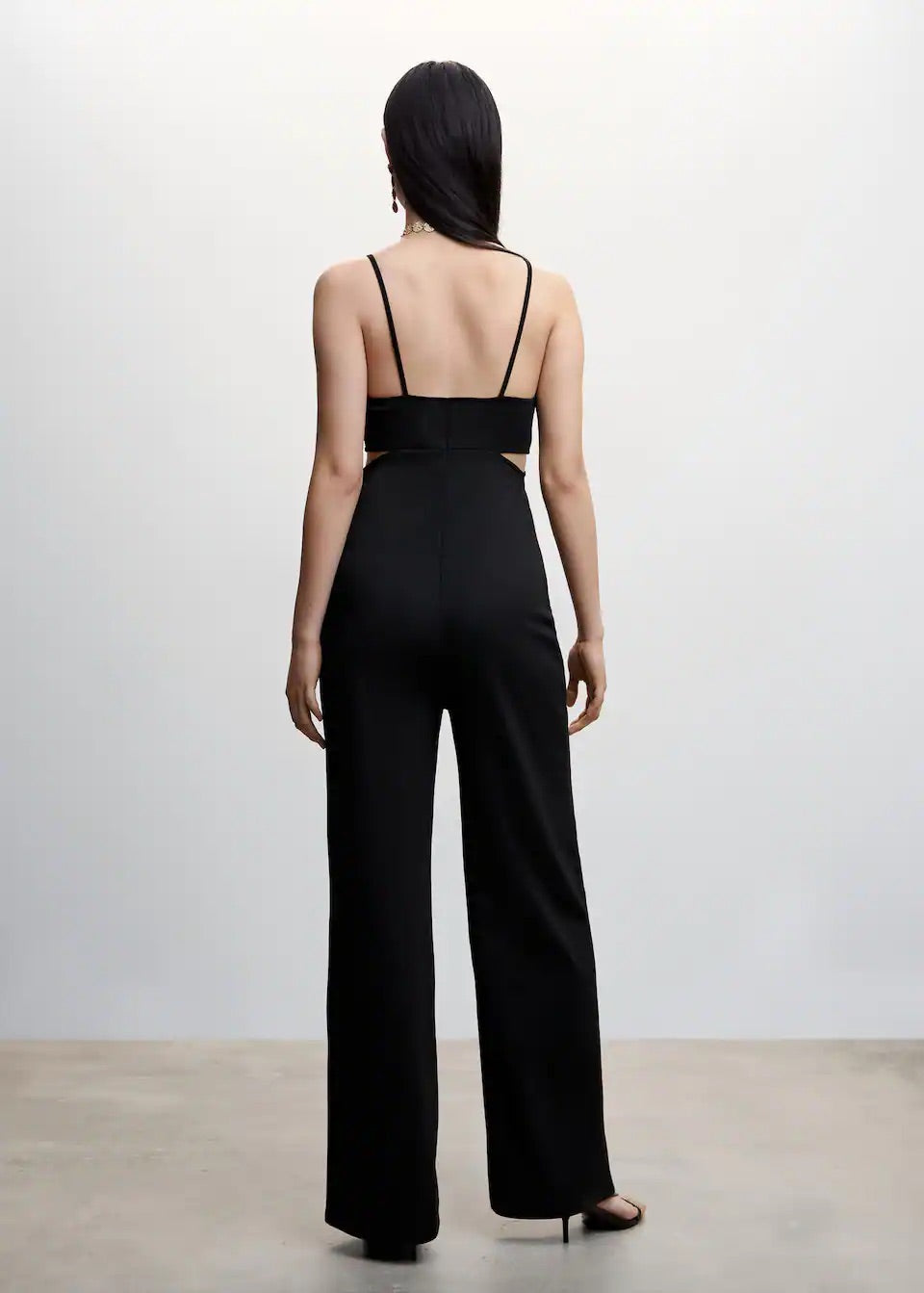 Long jumpsuit with cut-out