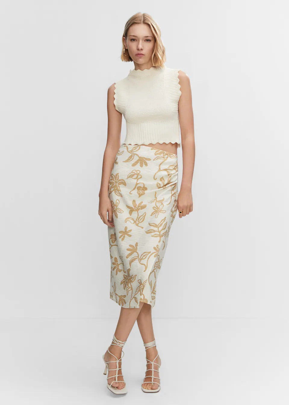 Floral textured skirt