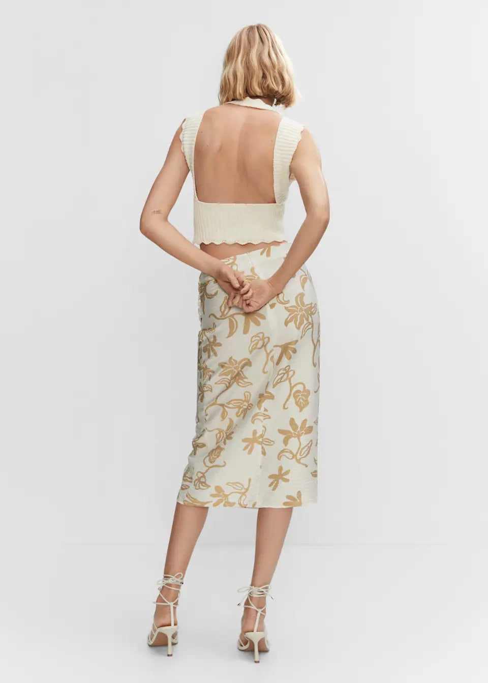 Floral textured skirt