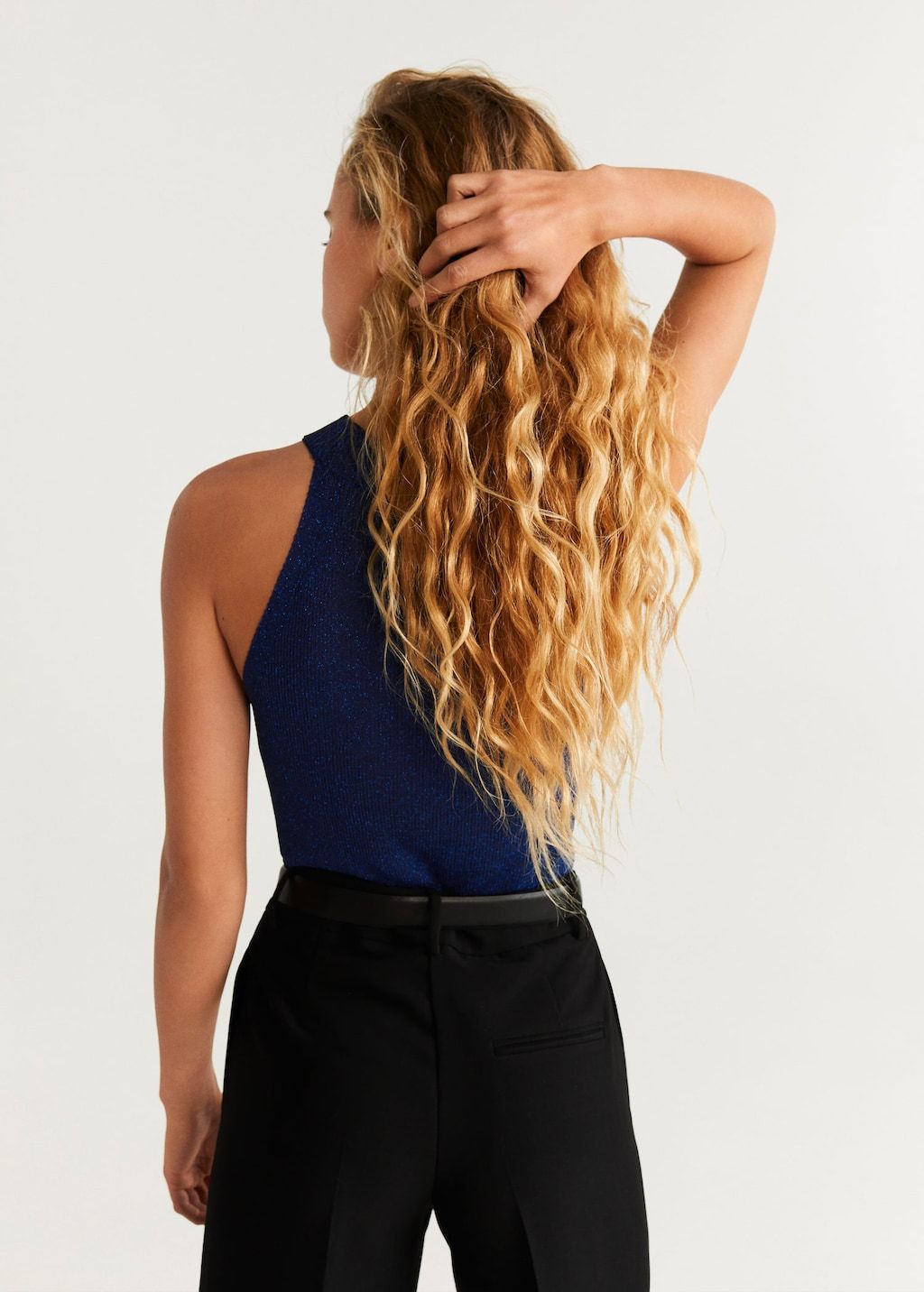 Metallic ribbed top
