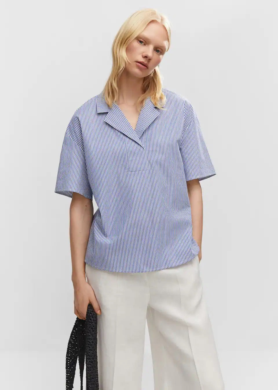 Short sleeve striped shirt