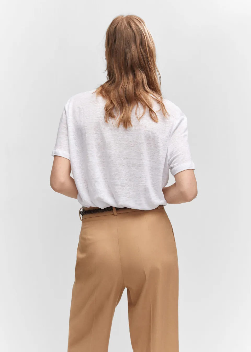 V-neck linen t-shirt
