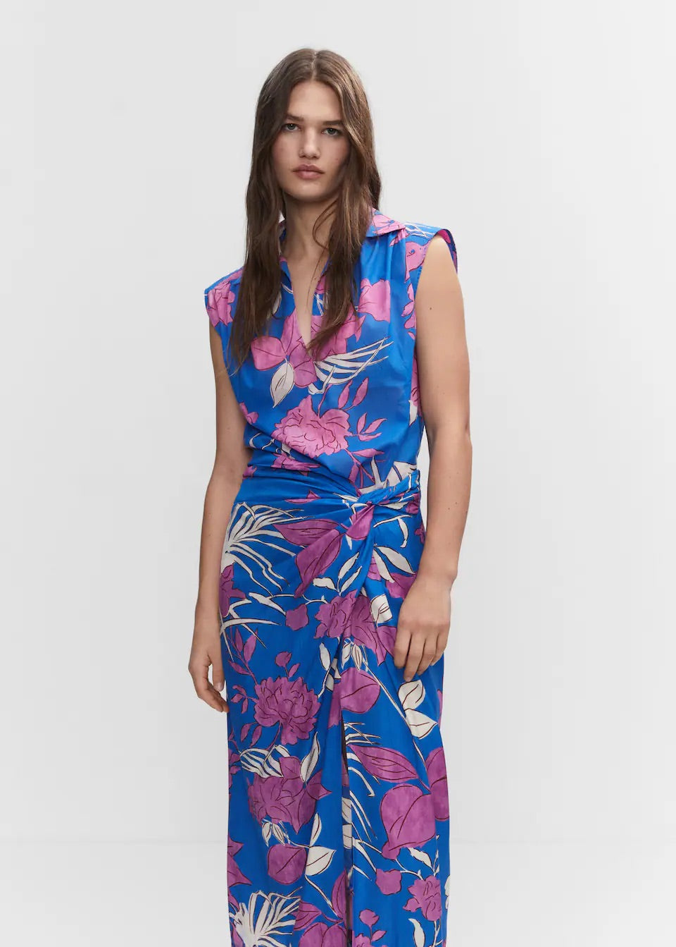 Sleeveless printed shirt