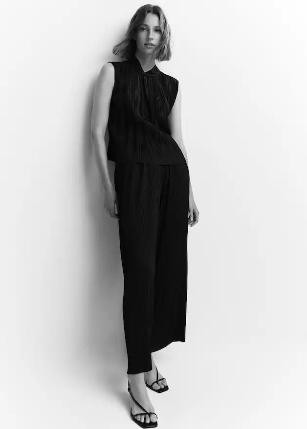 Pleated bow top