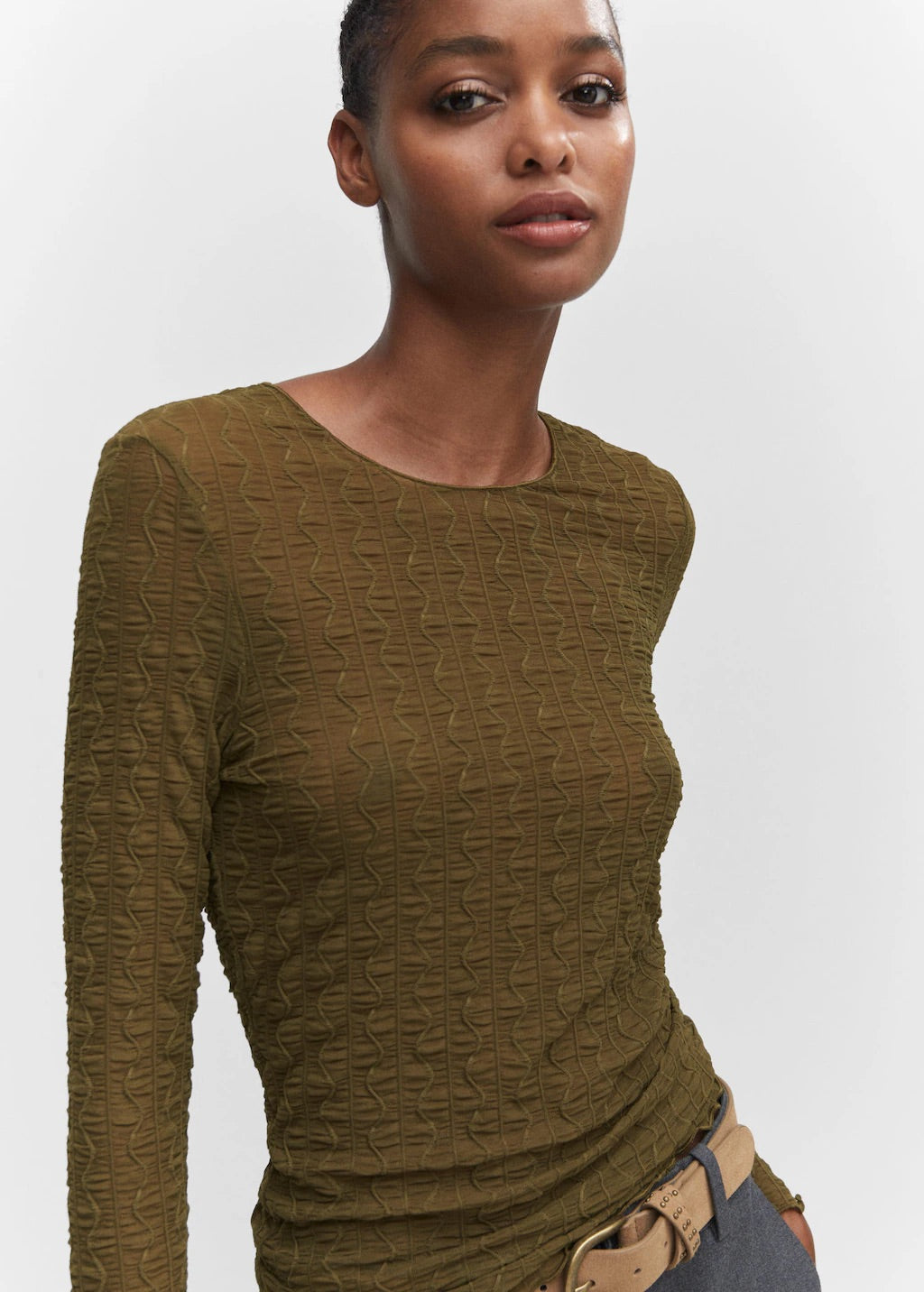 Long-sleeved t-shirt with ruffles