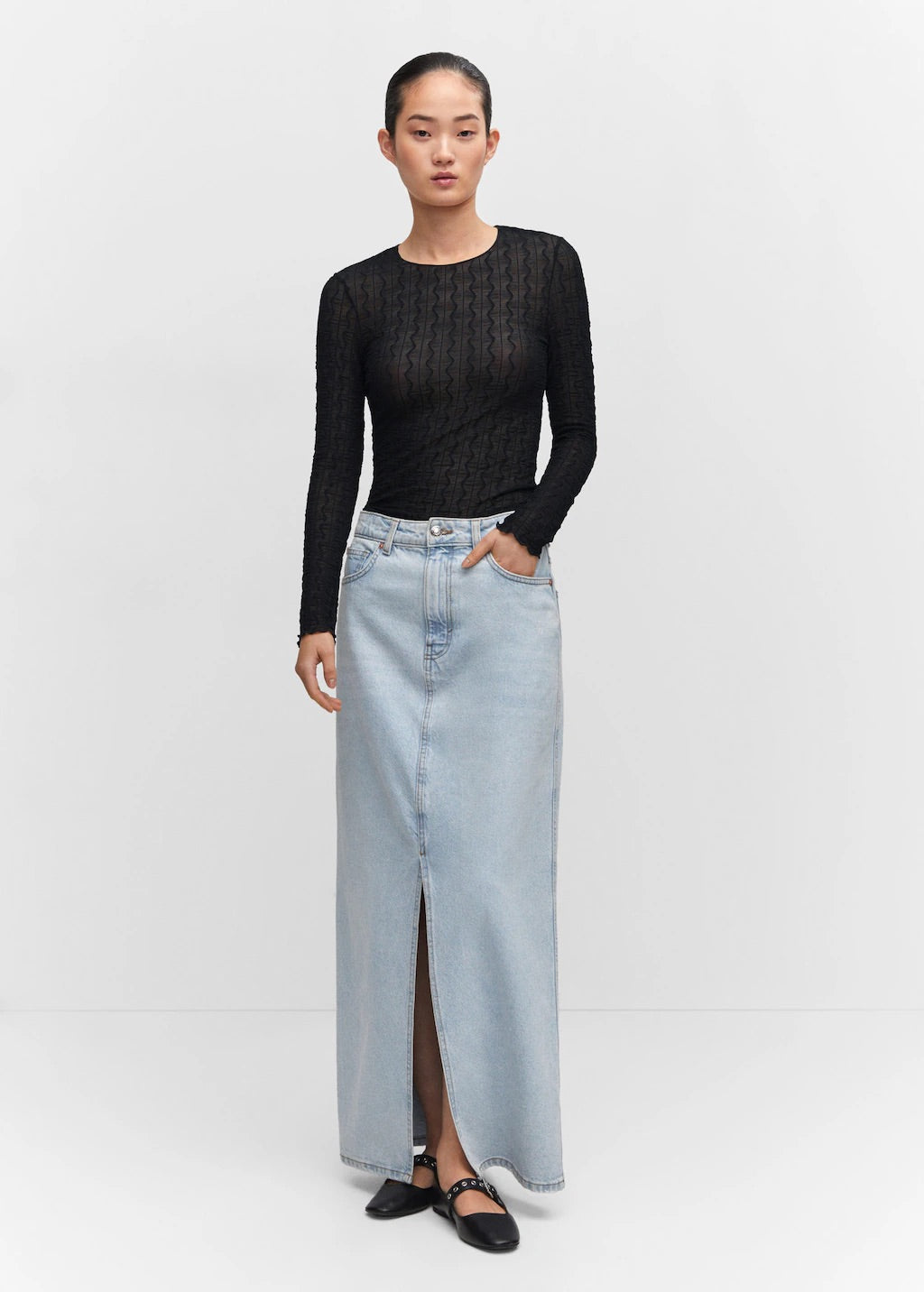 Long-sleeved t-shirt with ruffles