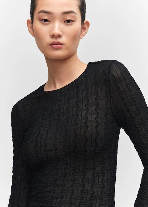 Long-sleeved t-shirt with ruffles