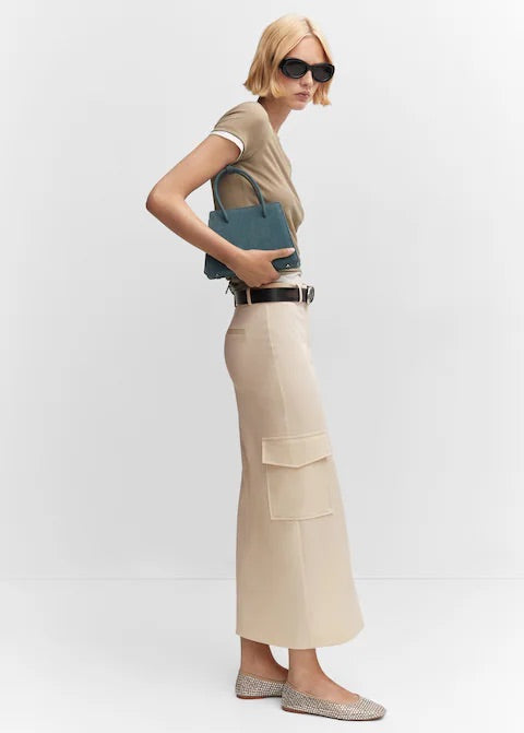 Cargo slit skirt