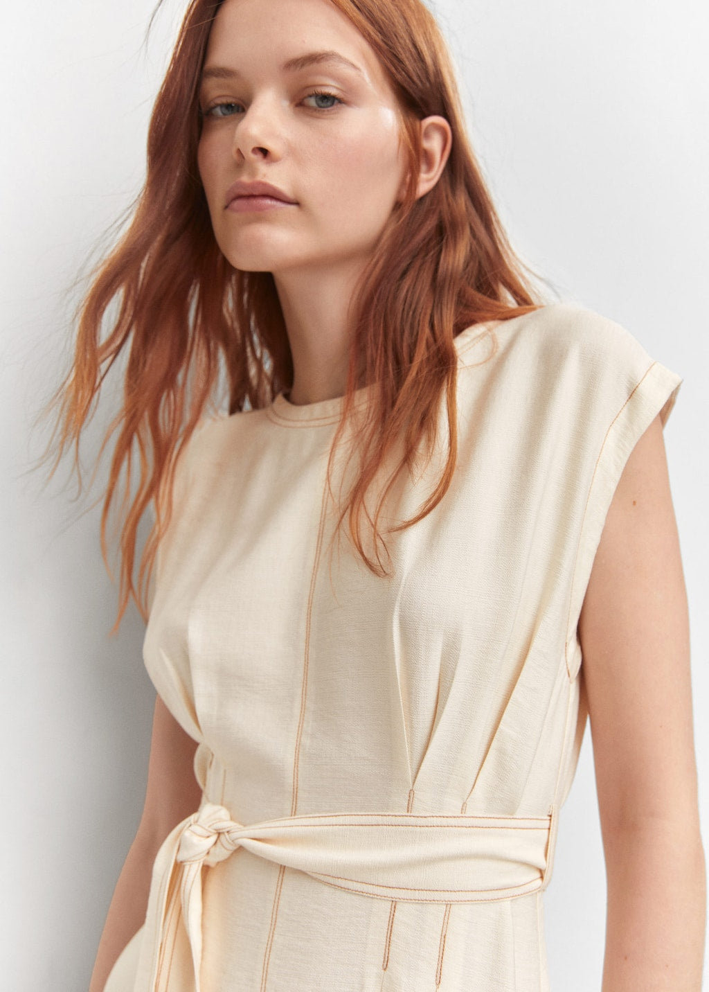 Dress seams belt bow
