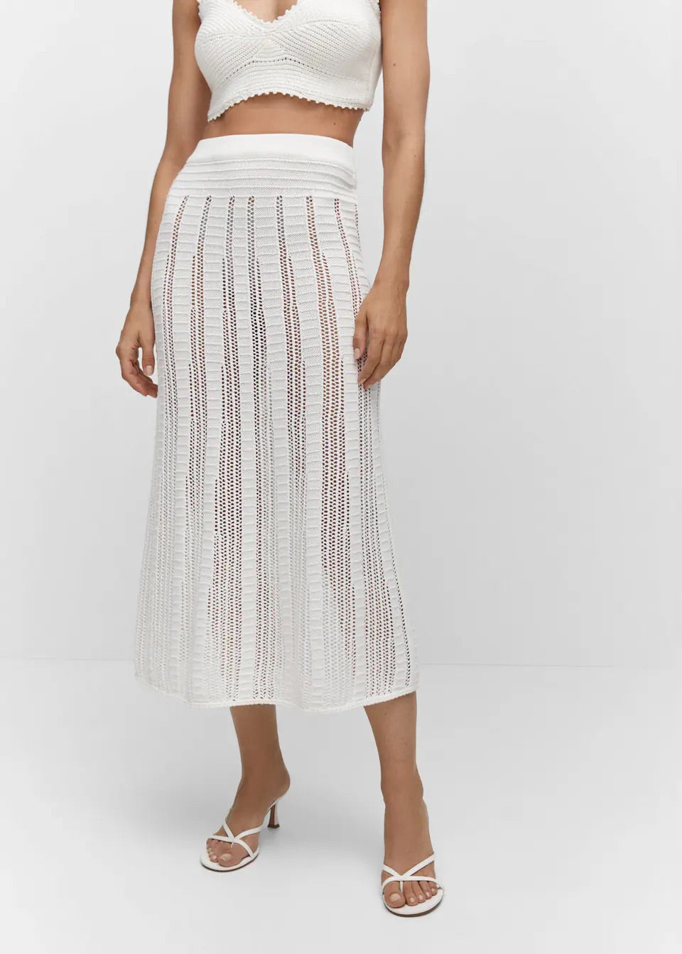 Knitted skirt with openwork details