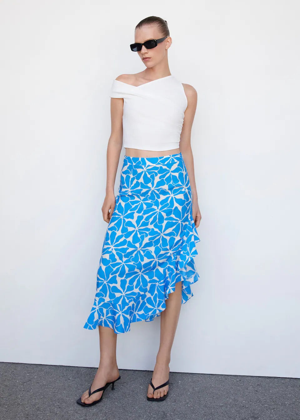 Asymmetrical printed skirt