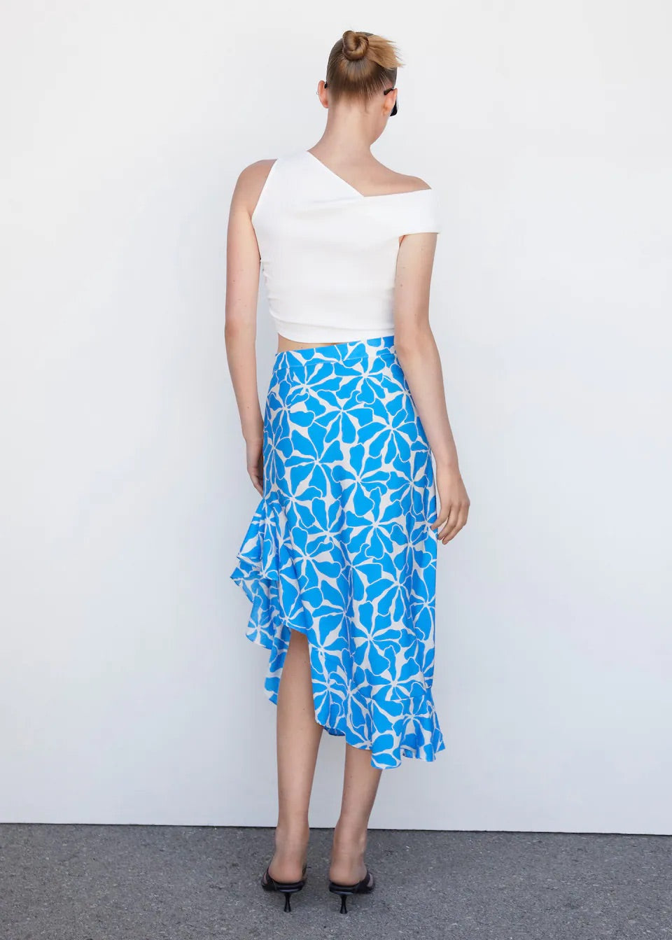 Asymmetrical printed skirt