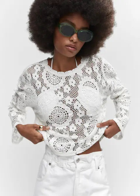 Embroidered openwork t-shirt