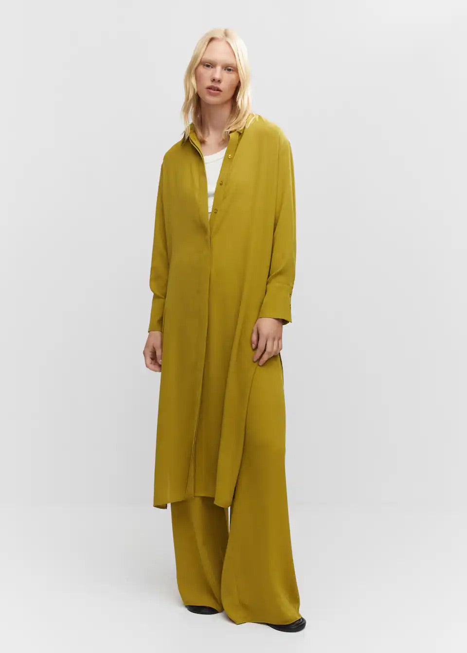Shirt dress with slits