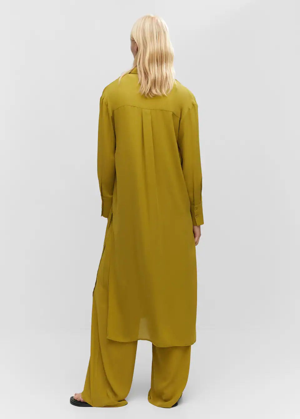 Shirt dress with slits