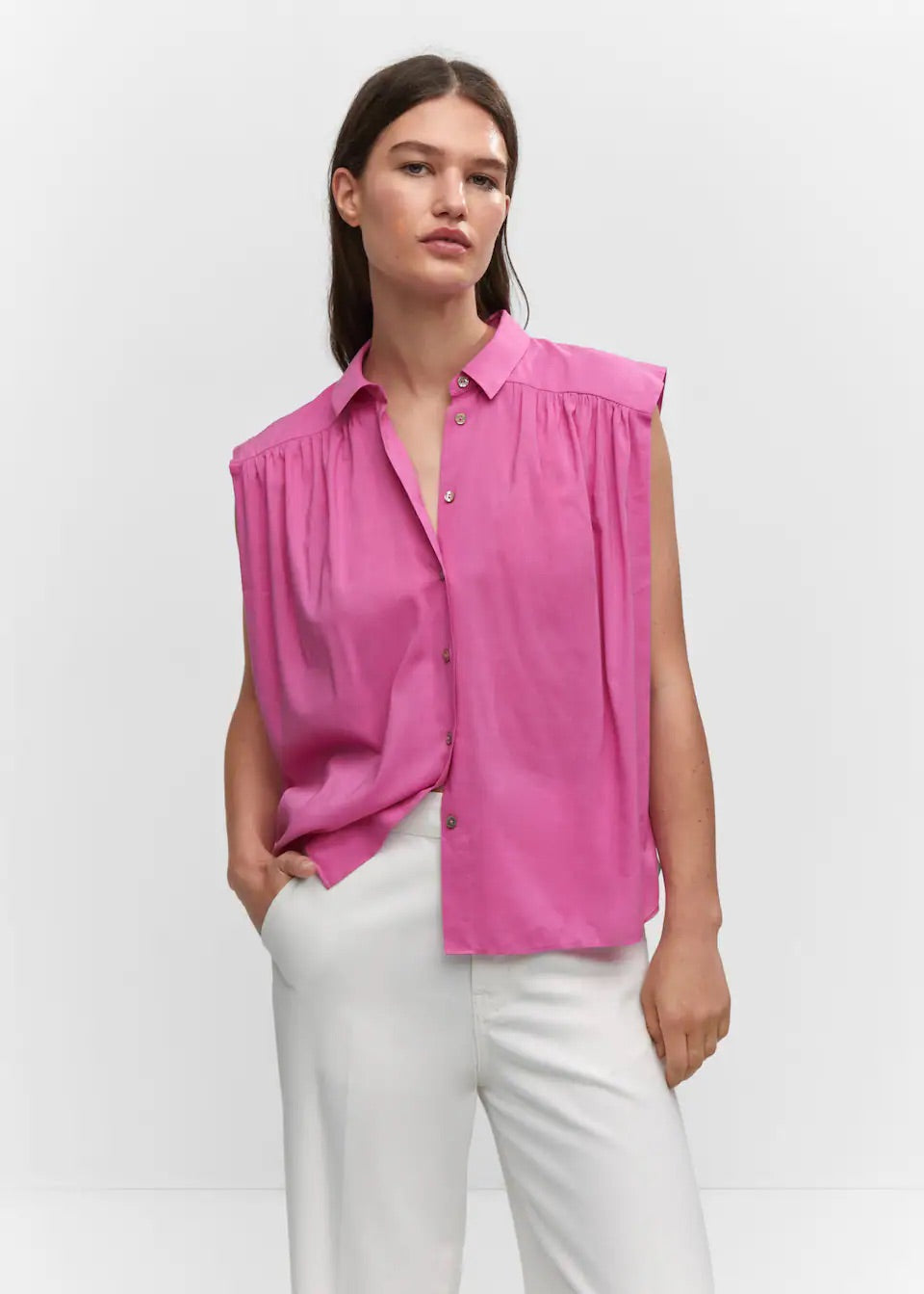 Sleeveless button down shirt