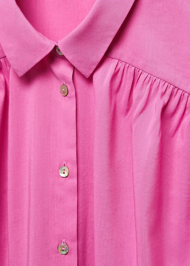 Sleeveless button down shirt