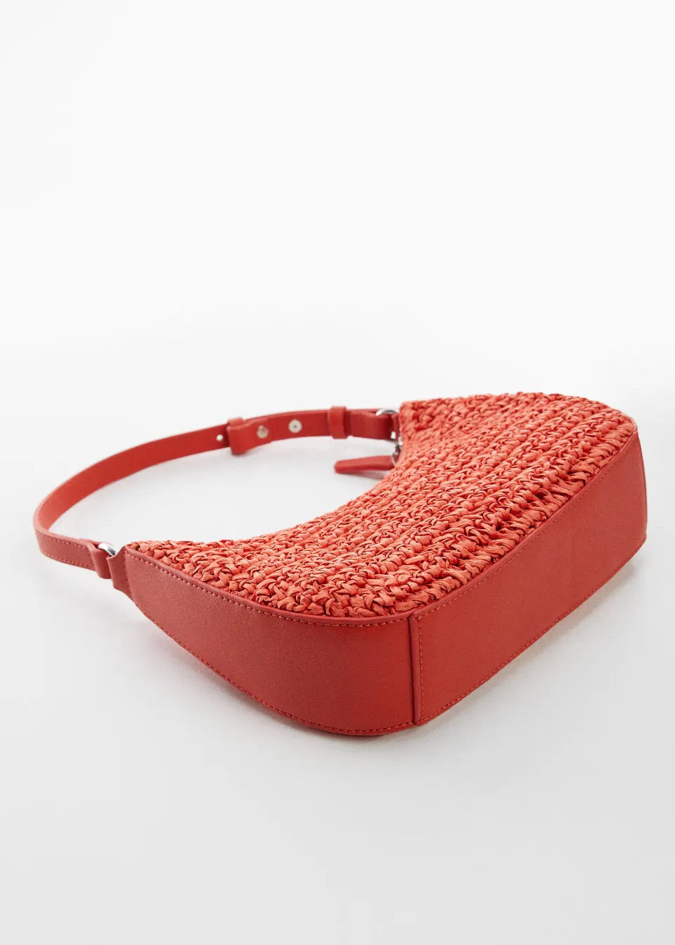 Natural fibre shoulder bag