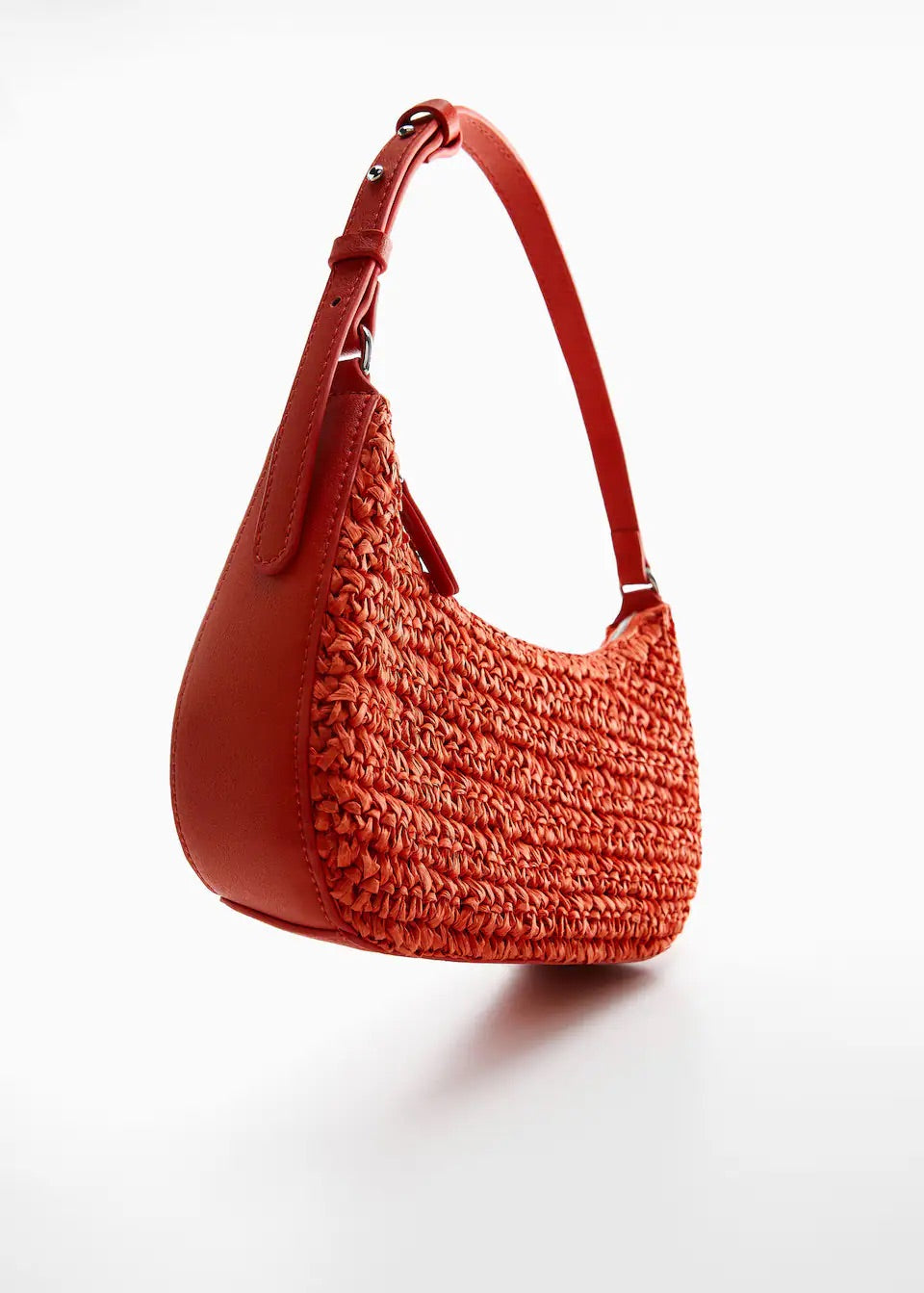 Natural fibre shoulder bag